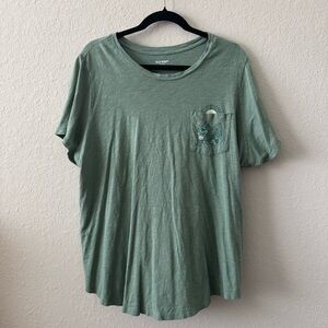 Old Navy Vintage Style Graphic Pocket T-Shirt